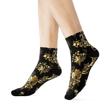 Load image into Gallery viewer, Crew Socks