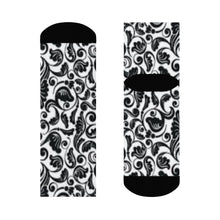 Load image into Gallery viewer, Crew Socks